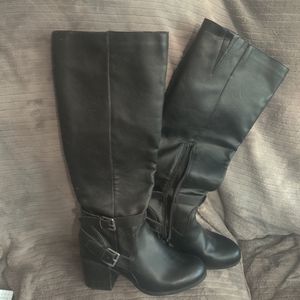 Steve Madden black tall boots good condition size 8